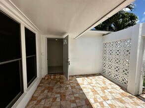7725 Grandview Blvd in Miramar, FL - Building Photo - Building Photo