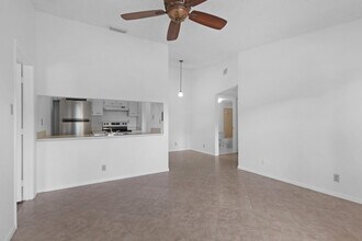 9480 Boca Cove Cir in Boca Raton, FL - Building Photo - Building Photo