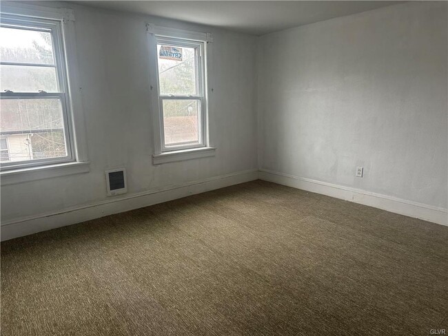 193 Market St in Cumbola, PA - Building Photo - Building Photo