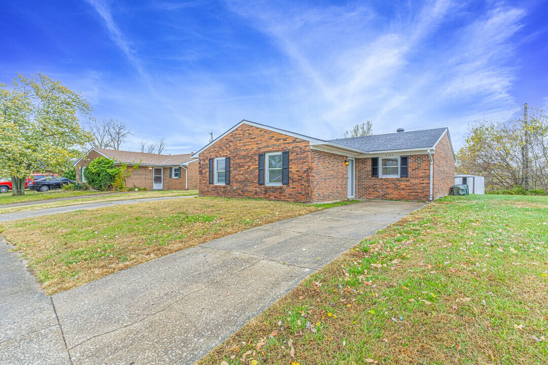 3105 Wandering Ln in Owensboro, KY - Foto de edificio