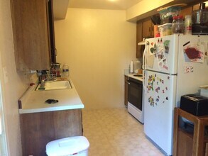 5566 Tunitas Ave, Unit 4 in Atascadero, CA - Building Photo - Building Photo