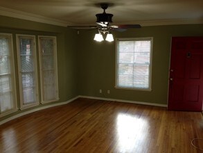 920 S Curson Ave in Los Angeles, CA - Foto de edificio - Interior Photo