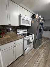 3711 Blackhawk Dr in New Port Richey, FL - Building Photo - Building Photo