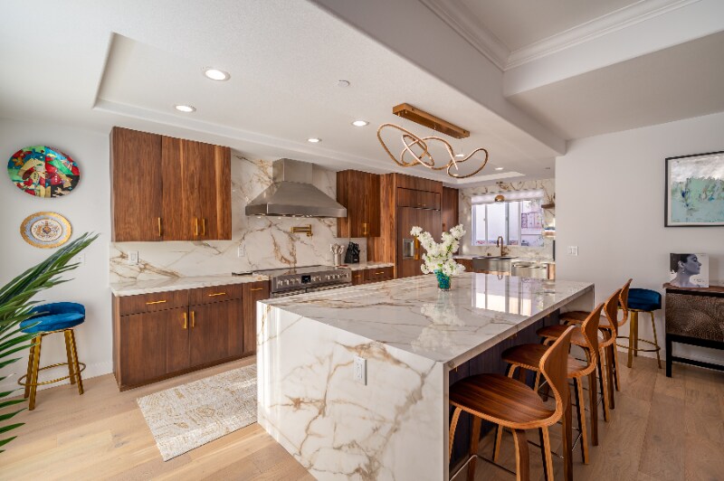 706 11th St in Hermosa Beach, CA - Building Photo