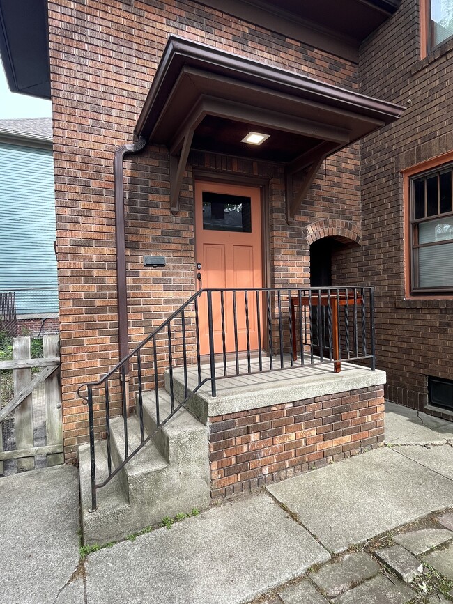 747 Thieme Dr, Unit 747 Thieme Dr.