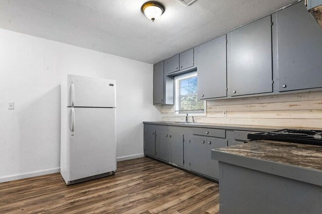 property at 472 E Main St