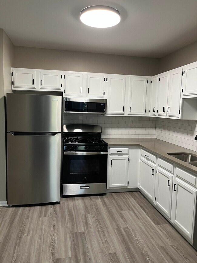 333 S Jefferson St, Unit 1E in Batavia, IL - Building Photo - Building Photo