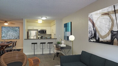 4250 Coldwater Canyon in Studio City, CA - Foto de edificio - Building Photo