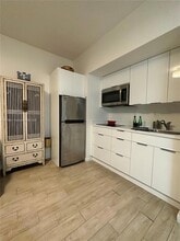 1611 Meridian Ave, Unit 103 in Miami Beach, FL - Building Photo - Building Photo