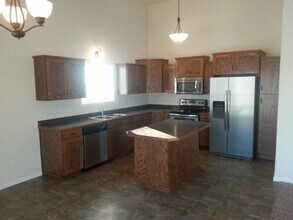 5855 57th Ave S in Fargo, ND - Building Photo - Building Photo