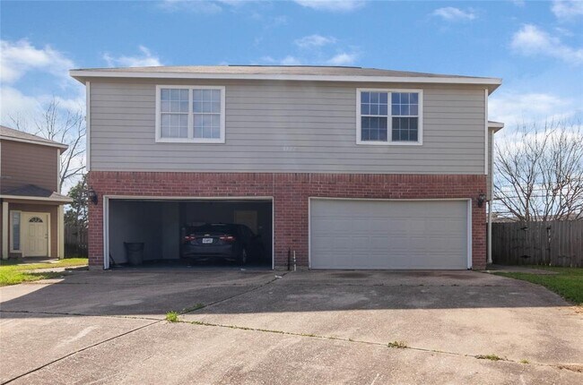 6427 Waldron Dr