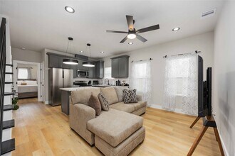 2409 Dolly Wright St in Houston, TX - Building Photo - Building Photo