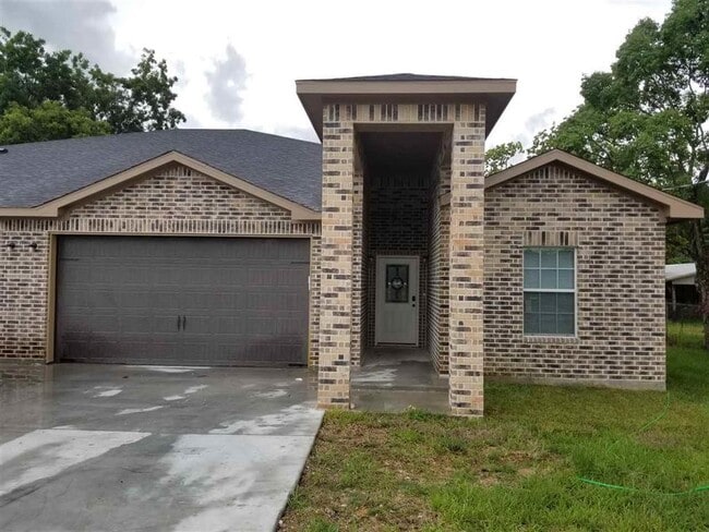 property at 8575 TX-105