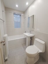 1919 W Winona St, Unit 1 in Chicago, IL - Building Photo - Building Photo