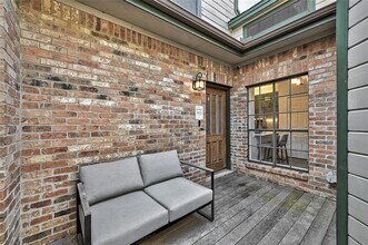 1741 Spyglass Dr in Austin, TX - Building Photo - Building Photo