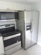 1480 Green Valley Cir in Naples, FL - Building Photo - Building Photo