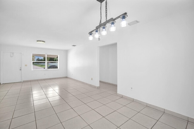 10985 Christopher Ave in Boca Raton, FL - Building Photo - Building Photo