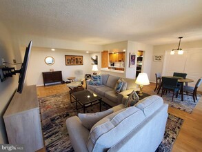 7501 Democracy Blvd in Bethesda, MD - Building Photo - Building Photo