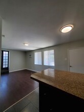 673 W Wilson Ave, Unit A in Glendale, CA - Foto de edificio - Building Photo