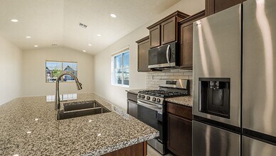 6045 Geo Pk Wy in Santa Fe, NM - Building Photo - Building Photo