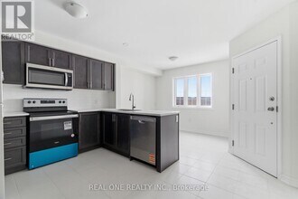 85 Mullin Dr in Guelph, ON - Building Photo - Building Photo