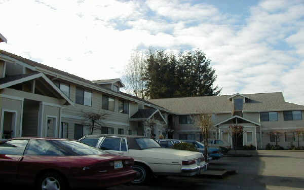 Pine View Apartments in Everett, WA - Foto de edificio - Building Photo