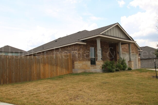 2401 Freddie L. Nichols Sr. Dr in Harker Heights, TX - Building Photo - Building Photo