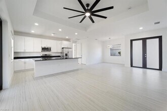 5306 Lee St in Lehigh Acres, FL - Building Photo - Building Photo