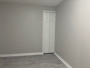 8 Ledgewood Way in Peabody, MA - Building Photo - Building Photo