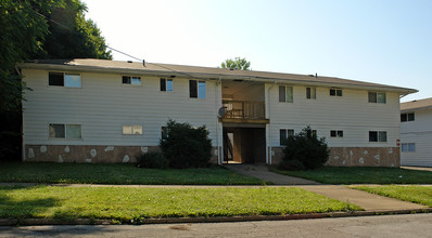 833 Ohio Ave in Youngstown, OH - Building Photo - Building Photo