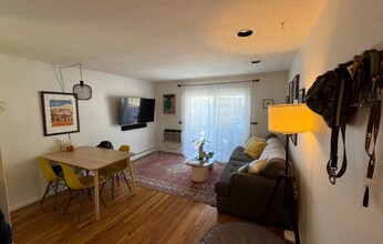 15 Euston Rd, Unit 1 in Boston, MA - Building Photo - Building Photo