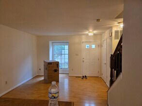 5067 9th St S in Arlington, VA - Foto de edificio - Building Photo