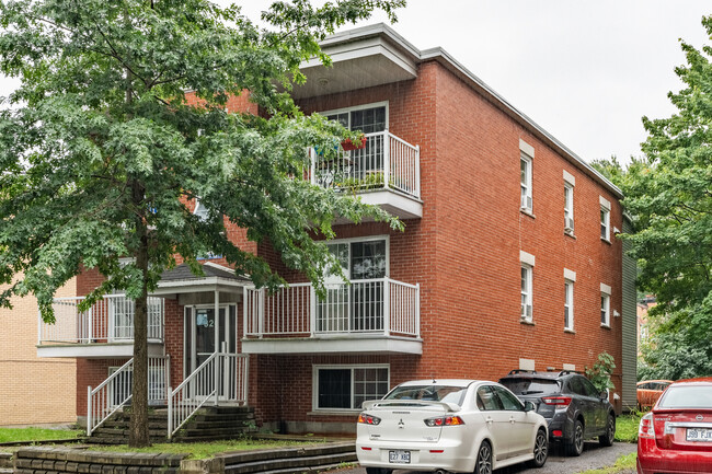 320 De La Colombière Rue E in Québec, QC - Building Photo - Building Photo