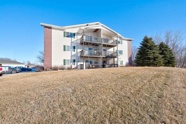 664 Terrace Park Blvd, Unit #26 in Milford, IA - Building Photo - Building Photo