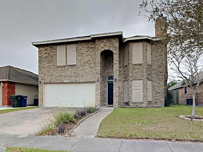 8009 Rock Crest Dr in Corpus Christi, TX - Foto de edificio