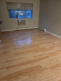 2629 N Hampden Ct in Chicago, IL - Building Photo - Building Photo