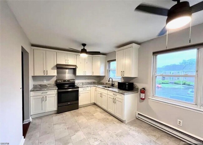 322 Richard Mine Rd in Wharton, NJ - Building Photo - Building Photo