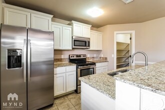 461 Torino Pl in Centerton, AR - Building Photo - Building Photo