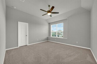 2542 Steelhead Dr in Shenandoah, TX - Building Photo - Building Photo