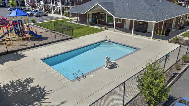 Orchard Glen Estates in Medford, OR - Foto de edificio - Building Photo