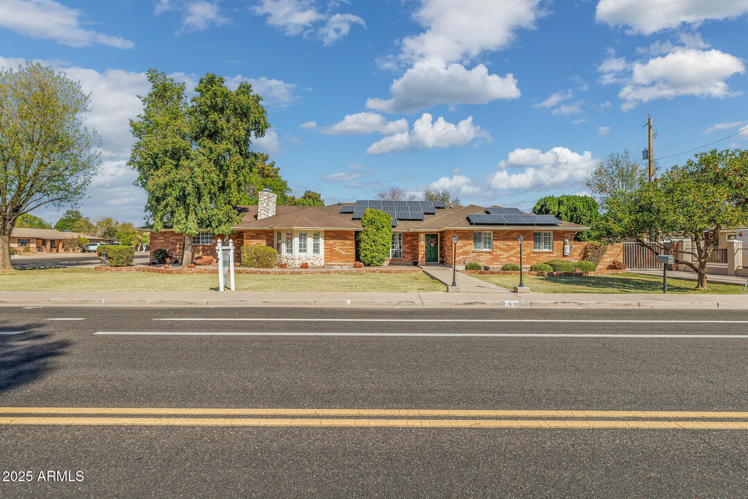 1612 E McLellan Rd in Mesa, AZ - Building Photo