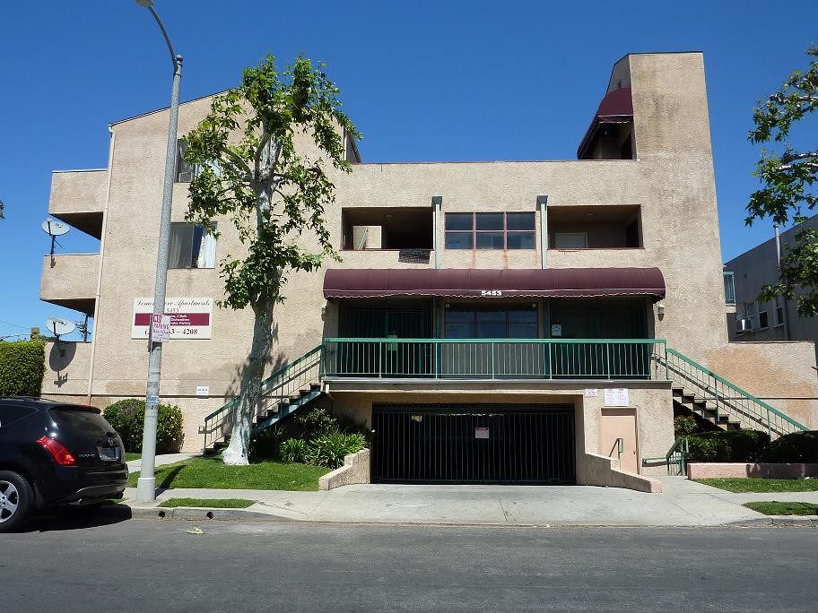 5453 Lemon Grove Ave, Unit 201 in Los Angeles, CA - Building Photo