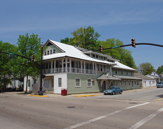 66 S Chillicothe St in South Charleston, OH - Building Photo - Building Photo