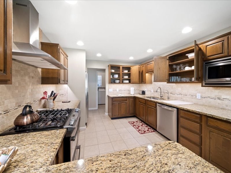 1206 Oakwood Dr in Broken Arrow, OK - Building Photo