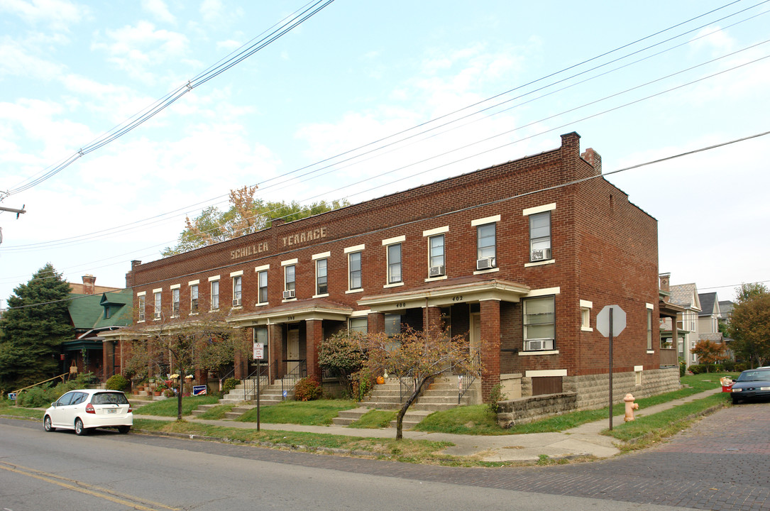 Schiller Terrace in Columbus, OH - Foto de edificio