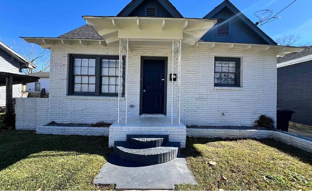 911 S 12th St in Baton Rouge, LA - Building Photo