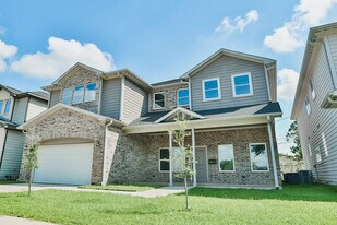 3245 Dixie Dr, Unit B in Houston, TX - Building Photo