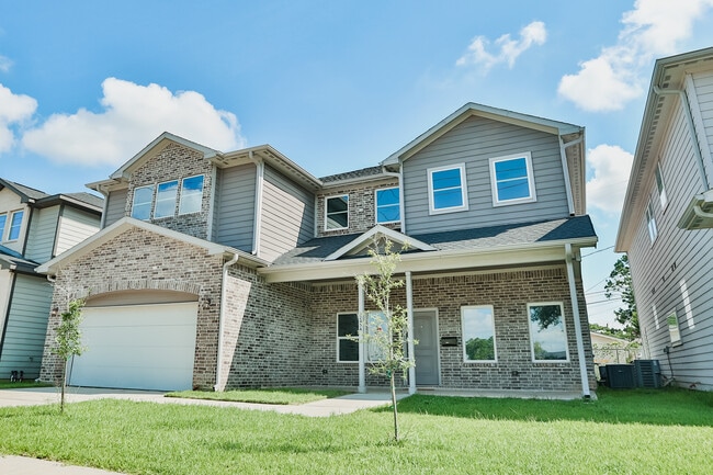 3245 Dixie Dr, Unit B