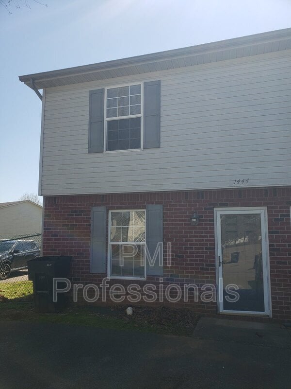 1444 Benley St in Murfreesboro, TN - Building Photo - Building Photo