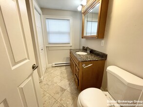 114 Buttonwood St, Unit 1 in Boston, MA - Building Photo - Building Photo